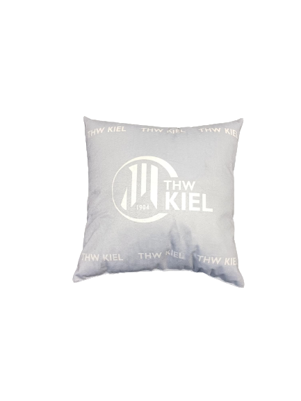 Das Kissen grau ist ein weiches, hellgraues Kissen mit dem Handball-Logo des THW Kiel und dem wiederholten Schriftzug "THW KIEL" auf kuscheligem Microfaser-Velours - perfekt als Kuschelkissen für jeden Fan.