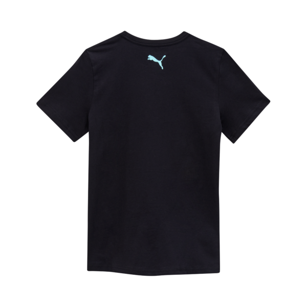 Das THW Kiel Tee Jr Black aus Baumwolle hat ein kleines hellblaues Puma-Logo in der Nähe des Halsausschnitts auf der Rückseite - eine ideale Fanbekleidung für jeden sportlichen Style.